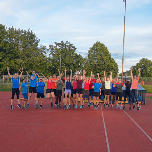 Vi välkomnar nya som tidigare deltagare till Happy Runners i Spånga som är en utvecklande löpargrupp med en peppande och ödmjuk attityd.